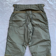 Load image into Gallery viewer, aw2006 Issey Miyake Flight Cargos - Size M