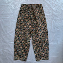 Load image into Gallery viewer, aw2011 CDGH+ Black Gobelin Tapestry Floral Double Pleated Trouser - Size S