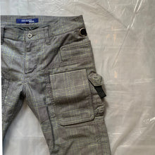 Load image into Gallery viewer, ss2005 Junya Watanabe x Porter Plaid Cargo Shorts - Size M
