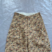 Load image into Gallery viewer, aw2011 CDGH+ Beige Gobelin Tapestry Floral Double Pleated Trouser - Size XS